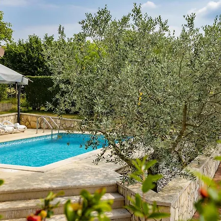 Holiday home In Livaki With Kitchen *