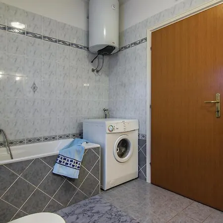 In Livaki With Kitchen Holiday home